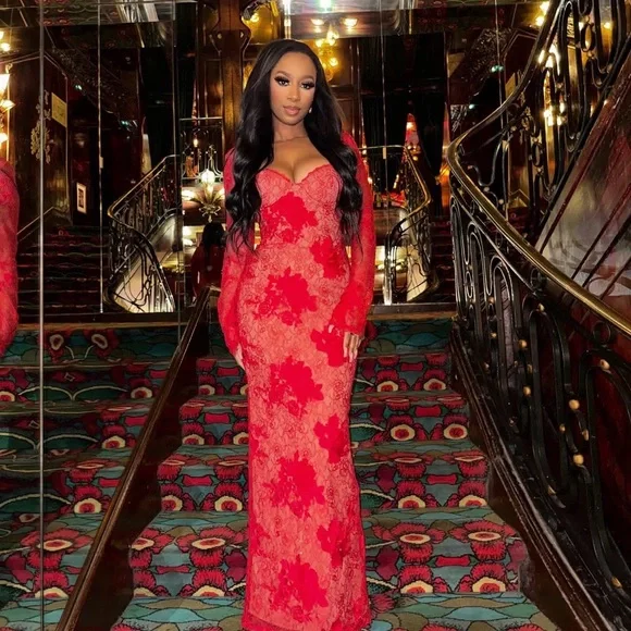 House of CB Red Floral Lace Long Sleeve Dress - Picture 1 of 3